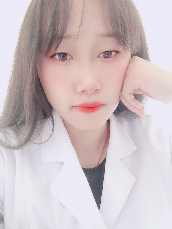白婚纱的第一张照片--昆明中老年相亲网