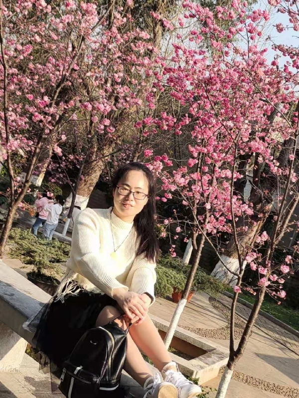 Nancy的第一张照片--昆明中老年相亲网