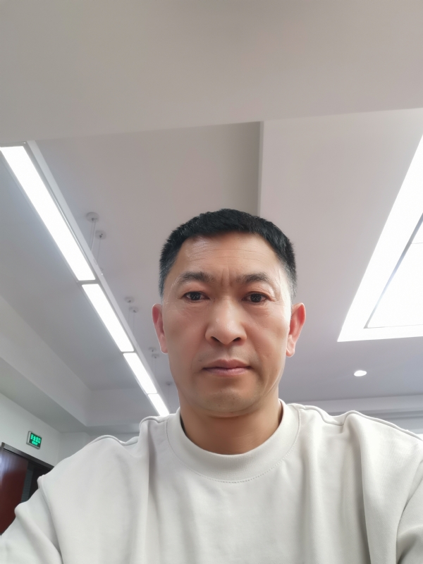 知足常乐的第一张照片--昆明中老年相亲网