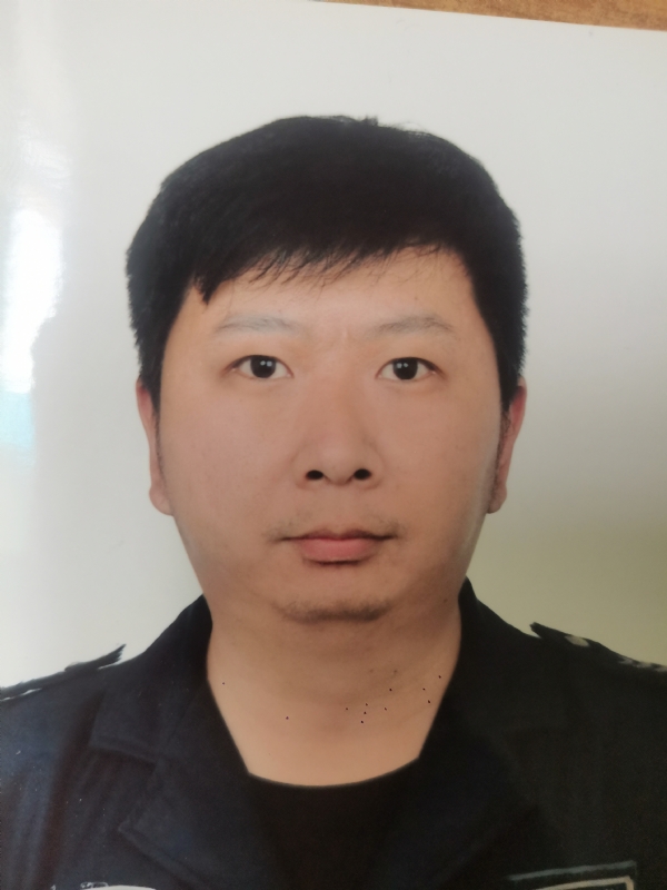 吕嘉的第一张照片--昆明中老年相亲网